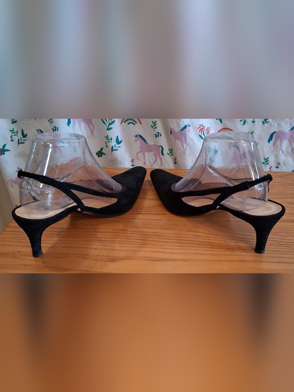Euc Hobbs Black Suede Kitten Slingback Goth Pointed Heel Pump Shoe Sz 8.5 — image 4 of 8